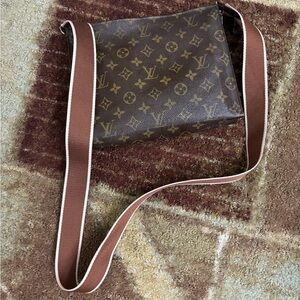Louis Vuitton Makeup Bag